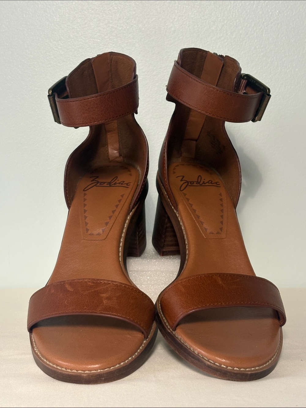 Zodiac Ilsa Brown Leather Sandals with Stacked Block Heel/Ankle Strap. Size-8